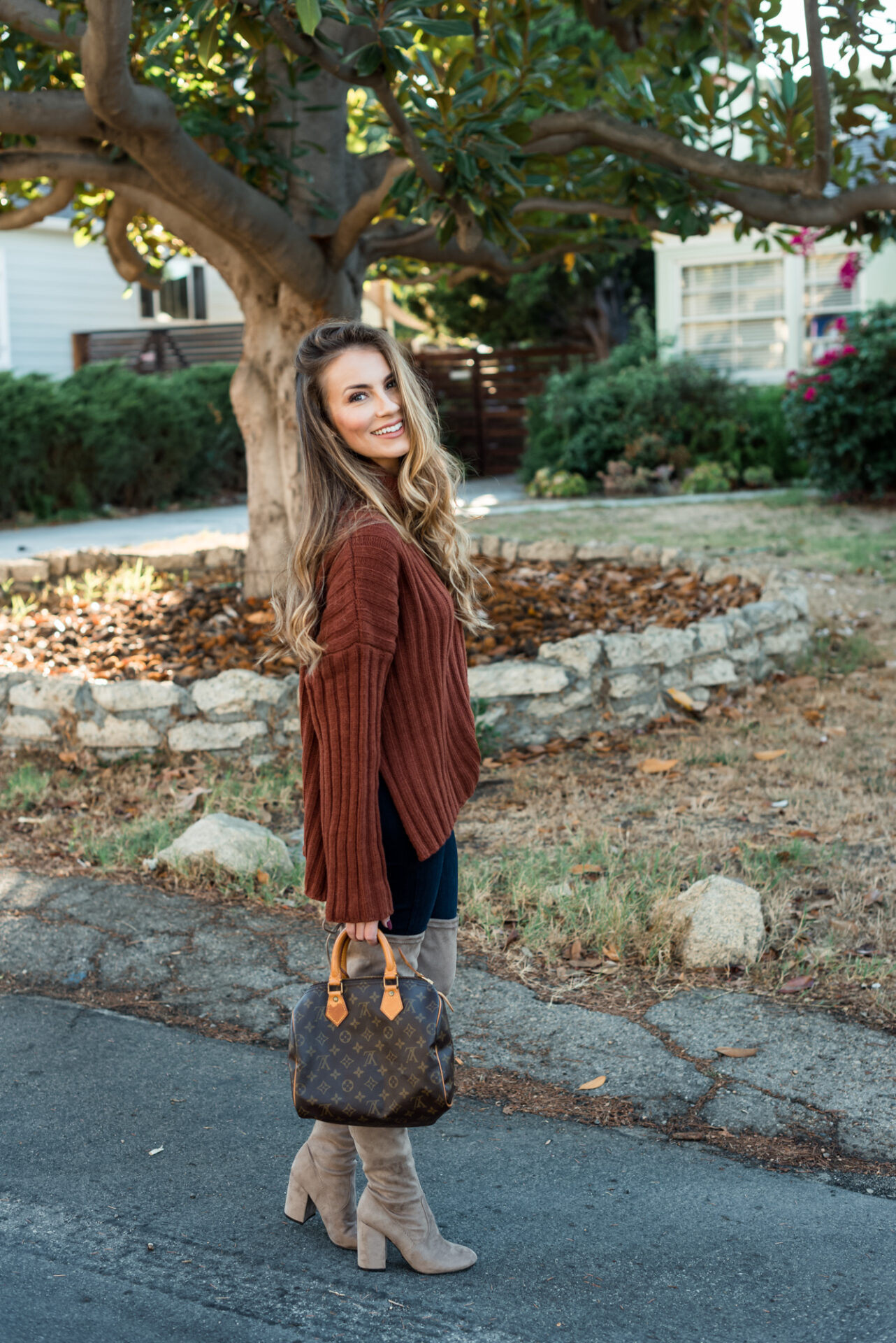 rust oversized sweater skinny jeans over-the-knee nude boots louis vuitton speedy 25 bag angela lanter hello gorgeous