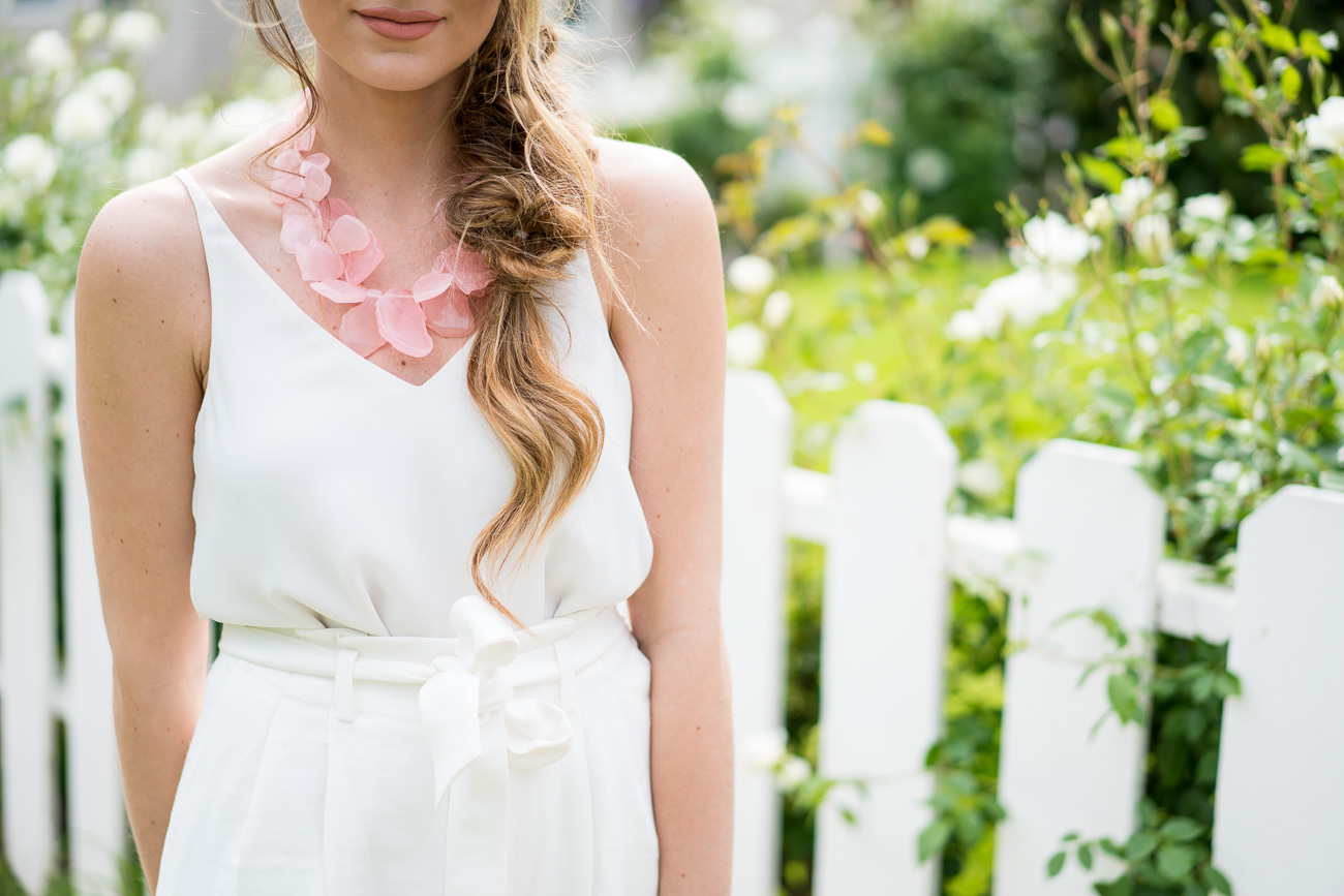 7 Wedding Do's & Dont's TopShop white tank top, chelsea28 wide legs white pants aritzia grey blazer