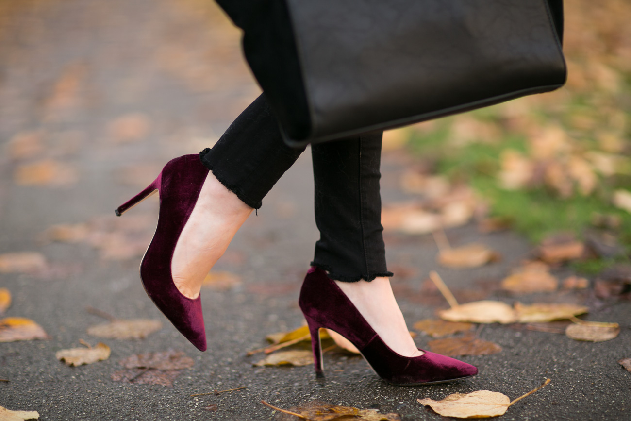 Nordstrom fall outfit lush burgundy twist front button up blouse black distressed frame denim skinny jeans sam edelman burgundy velvet heels angela lanter hello gorgeous