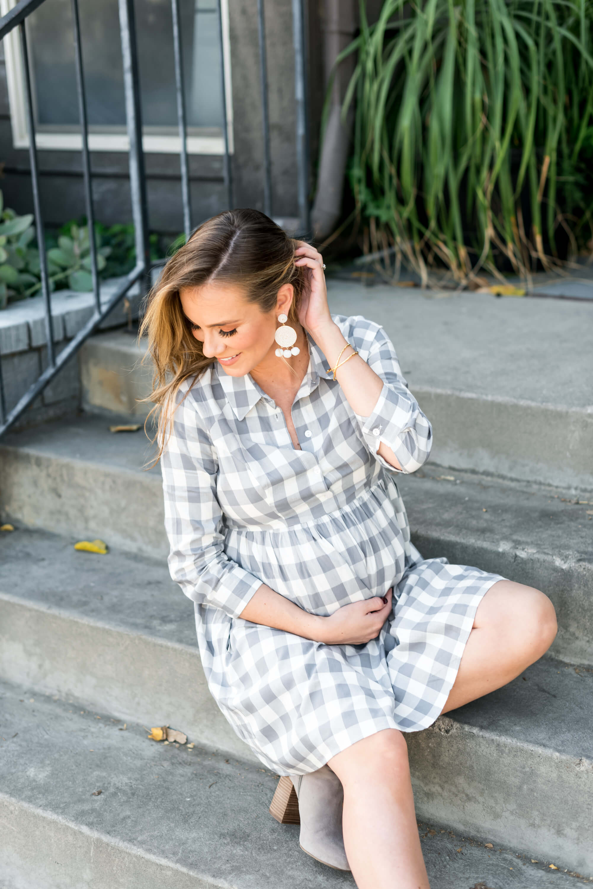 maternity pregnancy fashion style ootd angela lanter hello gorgeous