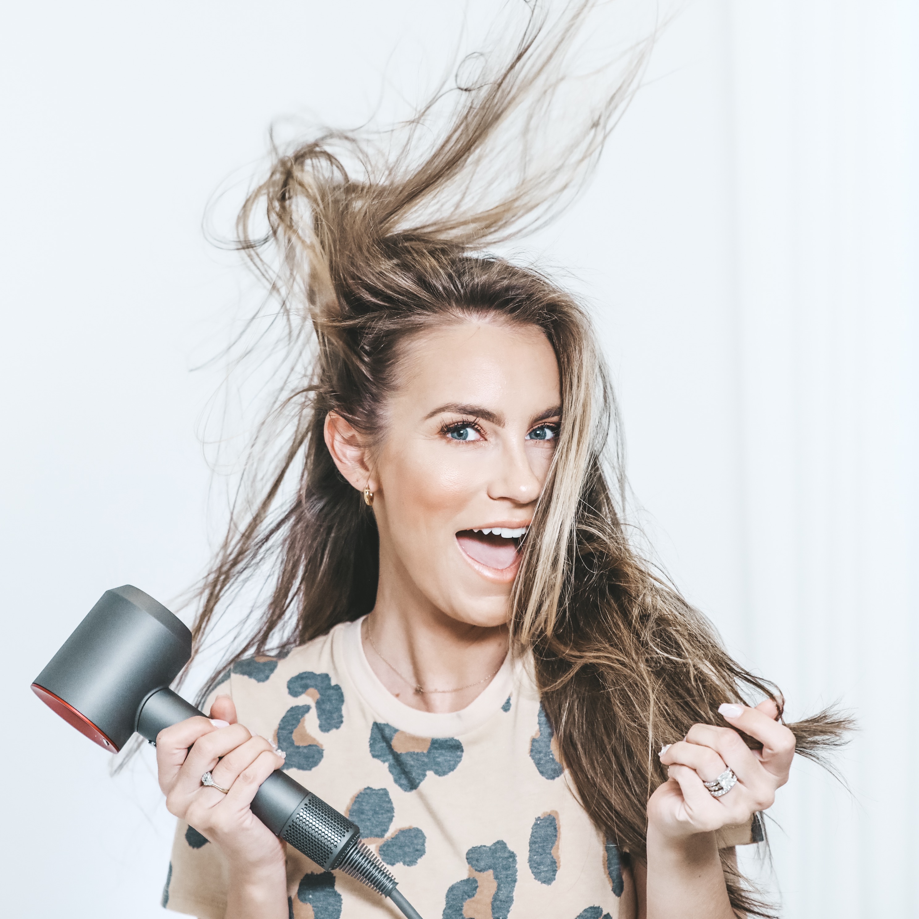 HOW TO: PERFECT SALON BLOWOUT AT HOME