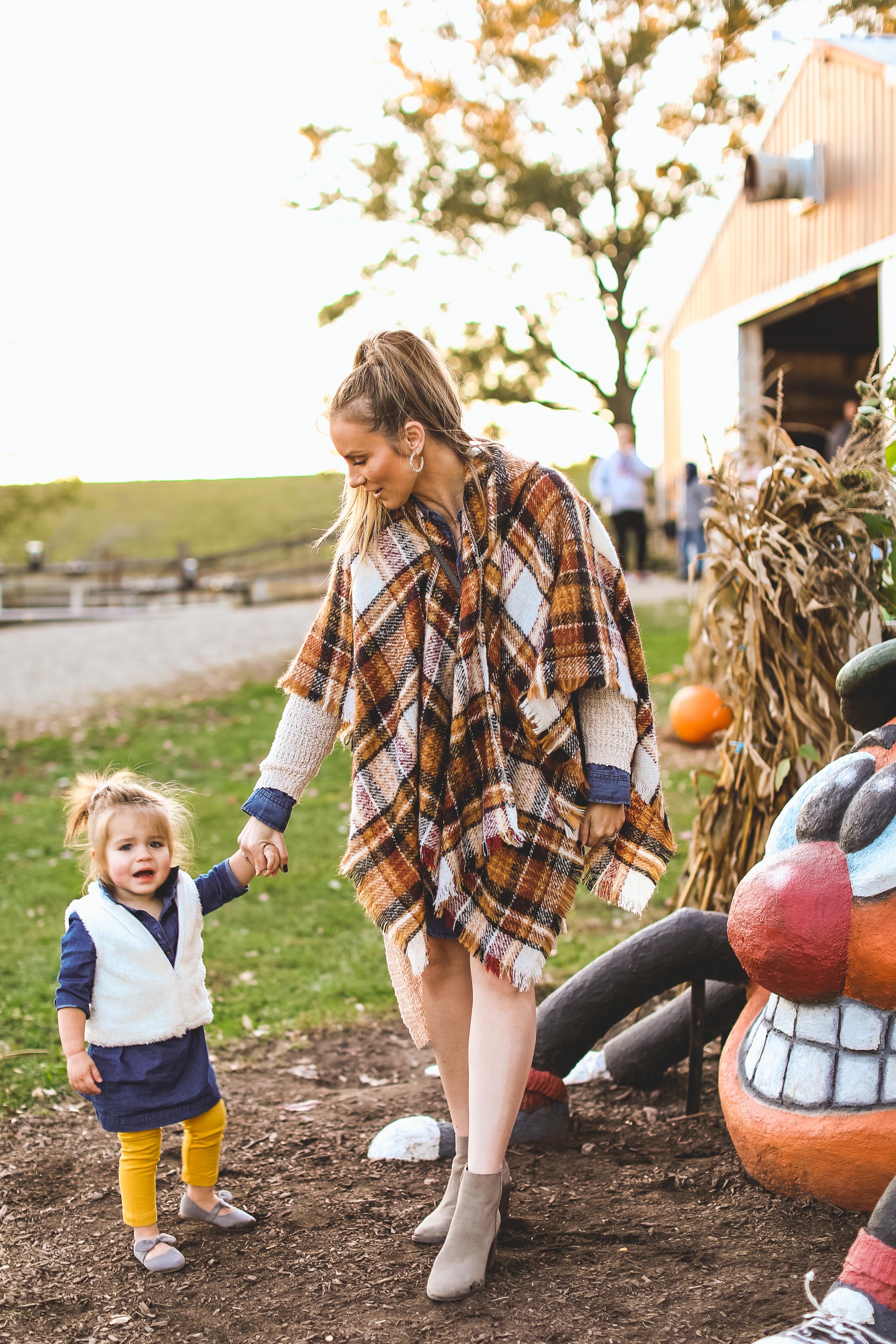 What We Wore to the Pumpkin Patch Casual Fall Outfits angela lanter hello gorgeous