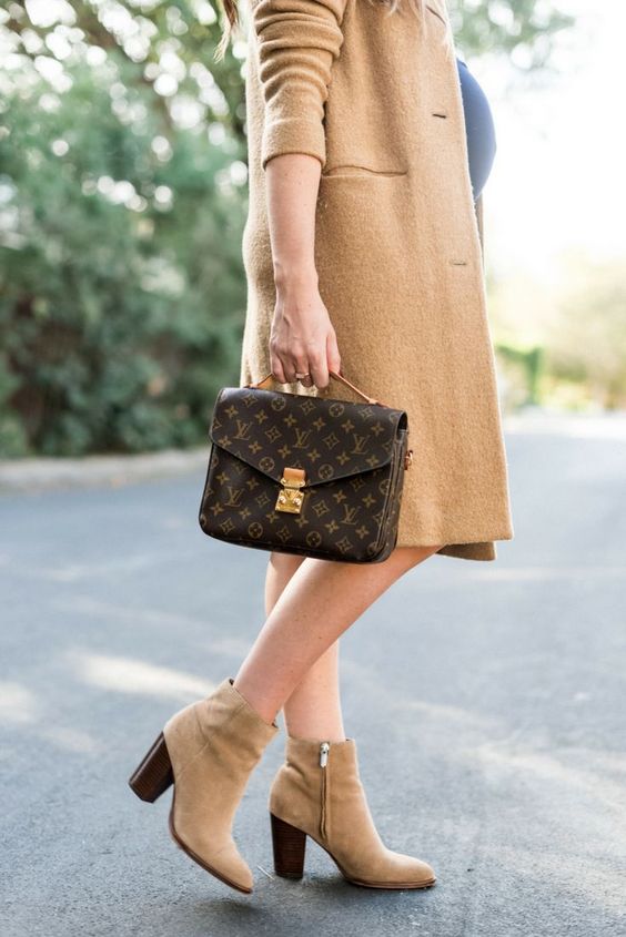 Louis Vuitton Pochette Metis Review - Hello Gorgeous, by Angela Lanter