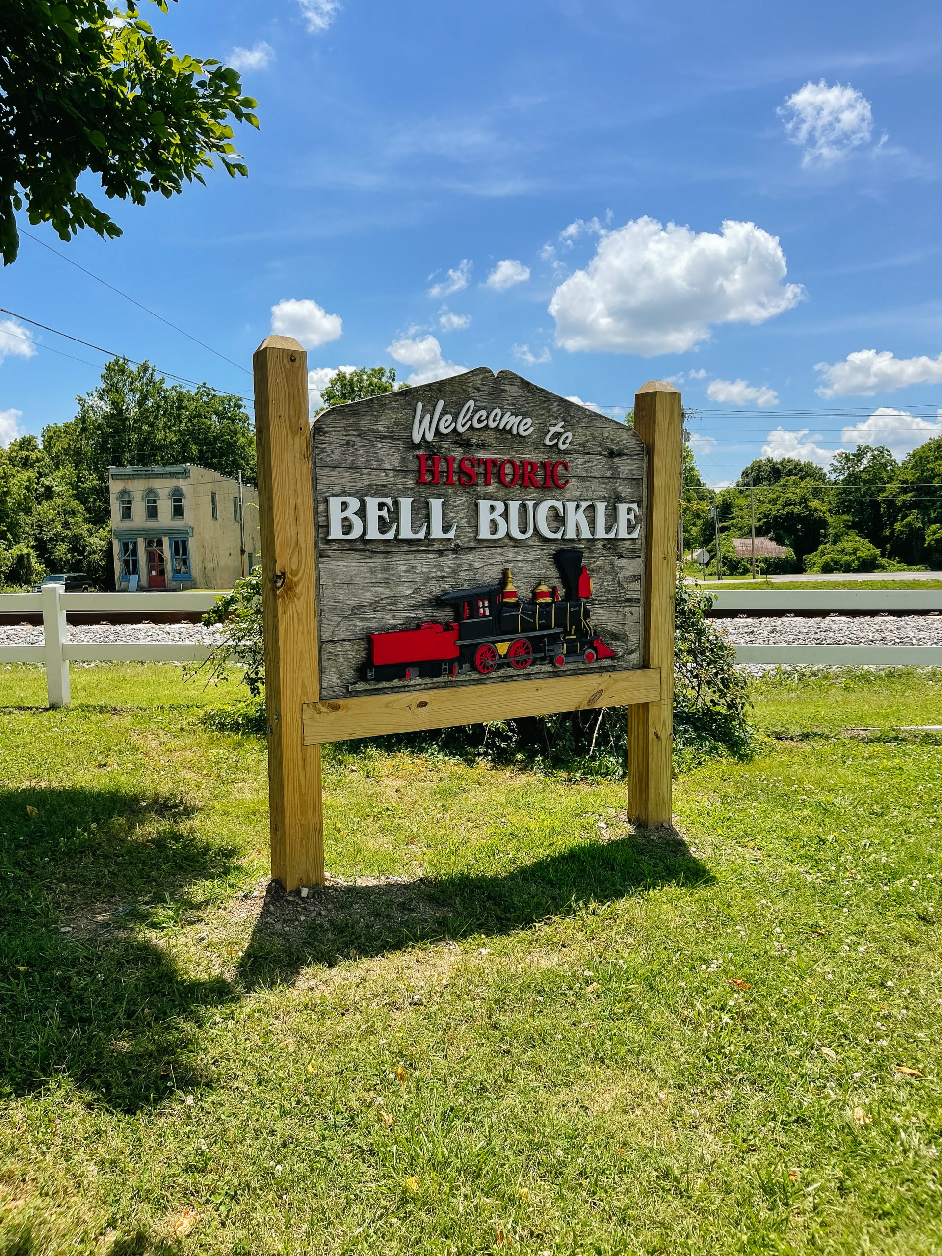 Bell Buckle Tennessee travel guide visit angela lanter