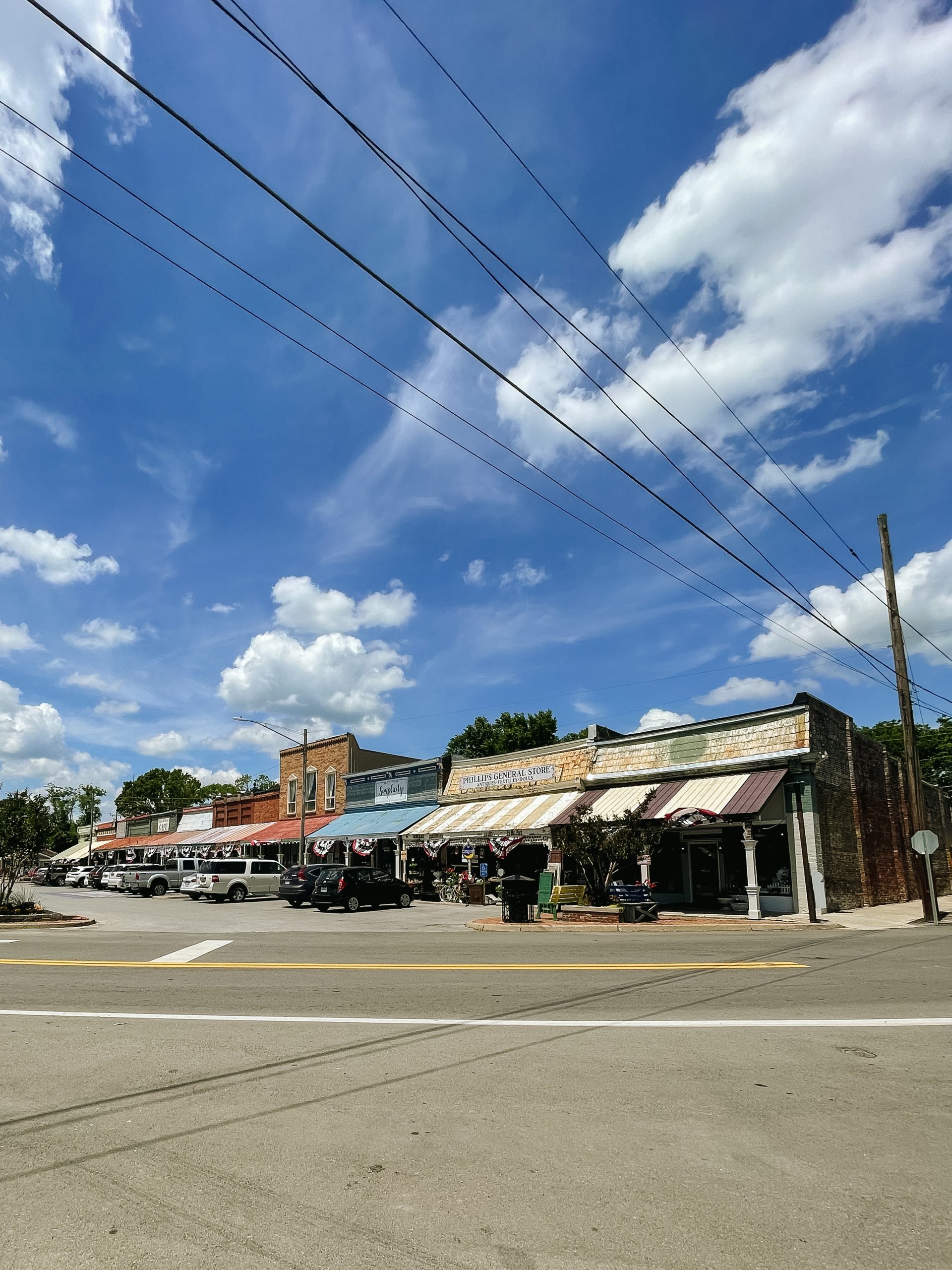 Bell Buckle Tennessee travel guide visit angela lanter