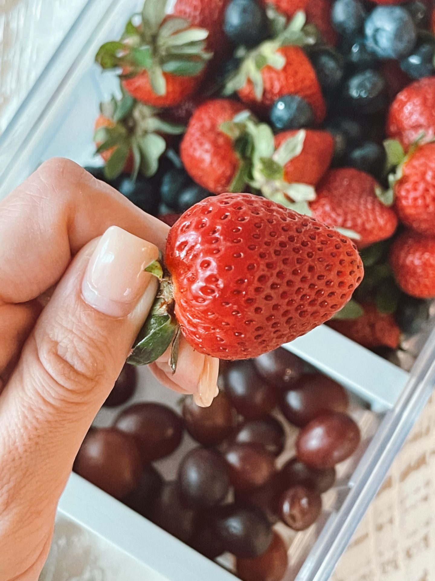 DIY Vinegar Fruit Wash  How to Make Your Berries Last Longer