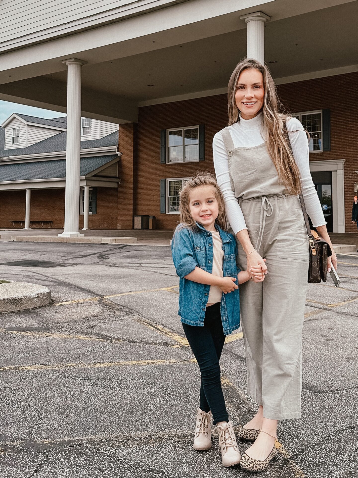 Green Linen Jumpsuit by fashion blogger angela lanter