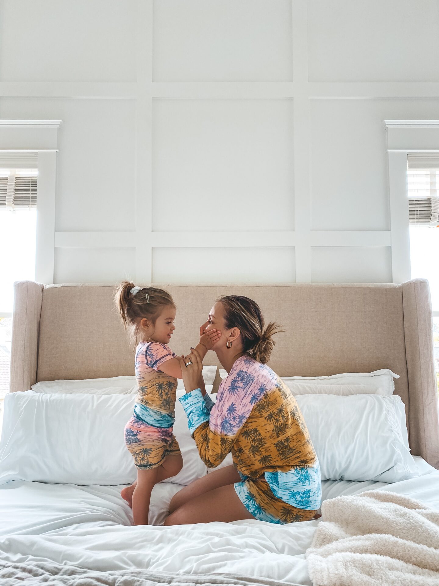 GIRL TALK TUESDAY - topics you can chat about with your big sis by lifestyle blogger Angela Lanter