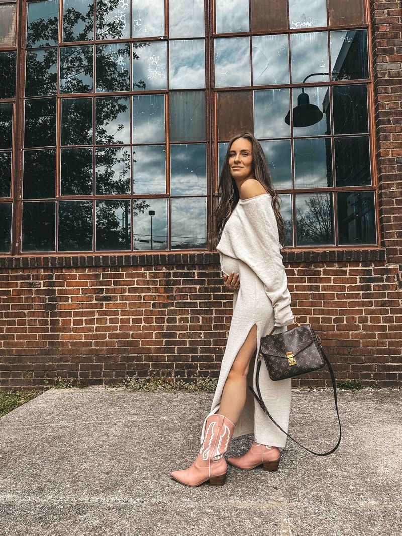 second trimester cute pregnancy outfits by lifestyle blogger angela lanter wearing Petal and Pup